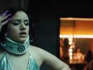Así es la primera aparición de Rosalía en 'Euphoria': con collarín y con encontronazo con Zendaya