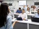 Una docente relata el dilema sobre si está bien dejar que los alumnos entreguen los trabajos fuera de plazo: la razón es vital