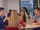 "Everyone, welcome": una cafetería de la Universidad de Castilla-La Mancha en Toledo se publicita en inglés para los turistas y enfada a los estudiantes