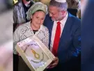 Celebrando la muerte: el ministro ultra de Israel Ben-Gvir celebra su cumpleaños con una tarta decorada con una soga