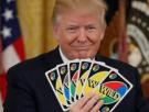"Tengo todas las cartas": Trump presume de ser el rey del UNO pero descubren que no se sabe las reglas