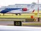 Qué se sabe de la rotura de la burbuja de aislamiento en el avión que transportaba a dos evacuados del 'crucero del hantavirus'