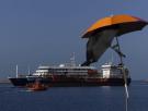El fondeo del MV Hondius en Canarias se convierte en una "atracción turística": "Era esto o quedarme en la piscina"