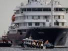 El MV Hondius zarpa hacia Países Bajos tras evacuar a los últimos 28 pasajeros dentro del puerto de Granadilla
