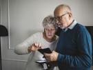 14 transferencias, 36 minutos y 30.000 euros: la pesadilla de una pareja de jubilados a la que robaron el móvil durante sus vacaciones