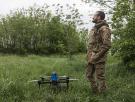 A 2.000 km de la frontera y en los Urales: drones ucranianos atacan en profundidad y Rusia es "demasiado vasta" para defenderse, según expertos en geopolítica