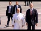 Risas entre Felipe VI y León XIV por lo que ocurre cuando iba a coger su avión de vuelta a Roma