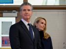 Newsom, el mayor rival demócrata del trumpismo, denuncia que la Casa Blanca le investiga a él y su esposa