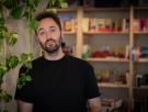 Pedro Martí, autor del fenómeno literario 'La mala hija': "La escritura se parece mucho a la docencia en la capacidad para tocar corazones y que te lo agradezcan siempre"