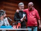 Fernando Miranda, el quiosquero de pueblo que conquista a las estrellas de la literatura
