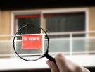 Colocar un papel en la ventana y abrir los grifos: las 5 pruebas que realizan los profesionales al revisar una vivienda