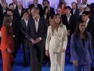 Hay revuelo por lo que se ve en esta foto de Letizia, Leonor, Sofía y Felipe VI antes del Francia-España: "¿No hay nadie con neuronas en el equipo de Casa Real?"