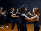 Un ensayo de Oxford con 121 jóvenes concluye que las clases de salsa reducen los síntomas de depresión y la ansiedad social en ocho semanas