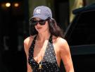 Dua Lipa rescata este calzado en pleno verano y crea su propia tendencia