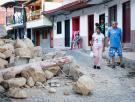 Colombia busca supervivientes bajo los escombros tras un terremoto que ya deja al menos 132 muertos y más de 570 heridos