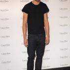 5c8ab30420000043046f93dd