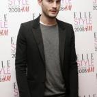 5c8ab305360000ba1a6be6d0