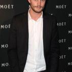 5c8ab30d25000052068193b6