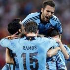 Los jugadores celebran el tanto del triunfo.