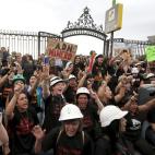 Las mujeres de los mineros protestan contra la reducción del 60% de las ayudas al carbón.