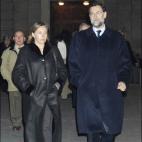 Acompañando a Mariano Rajoy al funeral de Loyola de Palacio, que falleció en 2006.