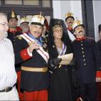 Posando con el reparto de la película 'Martes de Carnaval'