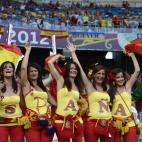 Afionados de España poco antes del inicio del partido.