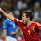 Jordi Alba celebra el segundo gol de España, obra suya.