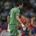 Buffon se lamenta tras encajar el segundo gol.
