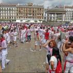 Chiflurniss:La plaza del castillo empieza a recuperar la normalidad.