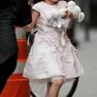 Acaba de cumplir seis años. Sus padres le pusieron un nombre que significa 'princesa'. No le gustan los fotógrafos y es un icono de la moda infantil. Incluso ha vestido ya tacones. Entre sus pasiones, los peluches.