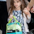 Acaba de cumplir seis años. Sus padres le pusieron un nombre que significa 'princesa'. No le gustan los fotógrafos y es un icono de la moda infantil. Incluso ha vestido ya tacones. Entre sus pasiones, los peluches.