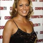 5c8b65e9240000f404a49d87