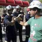 5c8b6592240000f404a49c7d