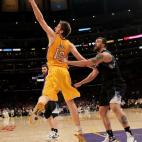 5c8ac62820000043046fb8a6