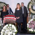 Aspecto del interior de la capilla donde amigos y familiares velan los restos de la cantante Chavela Vargas, fallecida la víspera a los 93 años de edad.