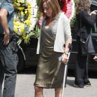 La diputada socialista Carme Chacón, tras visitar la capilla ardiente del que fuera presidente del Congreso, 'padre de la Constitución'