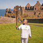 El castillo de Dunluce, situado sobre sobre un acantilado de 30 m de altura. | Getty