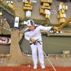 Bajando por la Royal Dock Tower en Grimsby (Inglaterra). | Getty