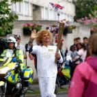 Uno de los 8.000 portadores de la antorcha ha sido el futbolista Carlos Valderrama, en Oxford. | Getty