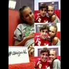 Les dijo en Twitter Fernando Alonso a sus seguidores. Le acompaña en la imagen su nueva novia, la modelo Dasha Kapustina. "Aunque en verano las revistas están ya ocupadas...siempre hay q ayudar..", bromeaba en otro tuit. Efectivamente, no le h...