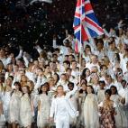 5c8b1ce1360000ba1a6c7db3