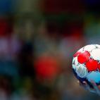 5c8b7ca2250000e203caca68