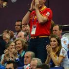 5c8b7ed92400000a05a4dd8d