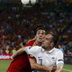 Arbeloa pelea con Ribéry por la pelota.