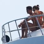 Irina y Cristiano Ronaldo, en compañía del hijo de éste, y otros amigos y familiares, están disfrutando del mar en sus vacaciones.