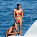 Irina y Cristiano Ronaldo, en compañía del hijo de éste, y otros amigos y familiares, están disfrutando del mar en sus vacaciones.