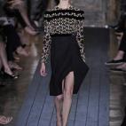 5c8b64bf240000f7054d5d79