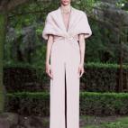 5c8b64f4250000e203ca8e58