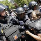 5c8b65d9360000e01c6cfb83